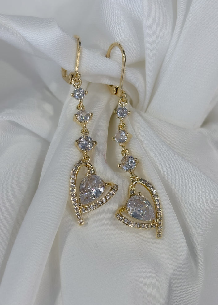 Aretes largos con cristales corazón