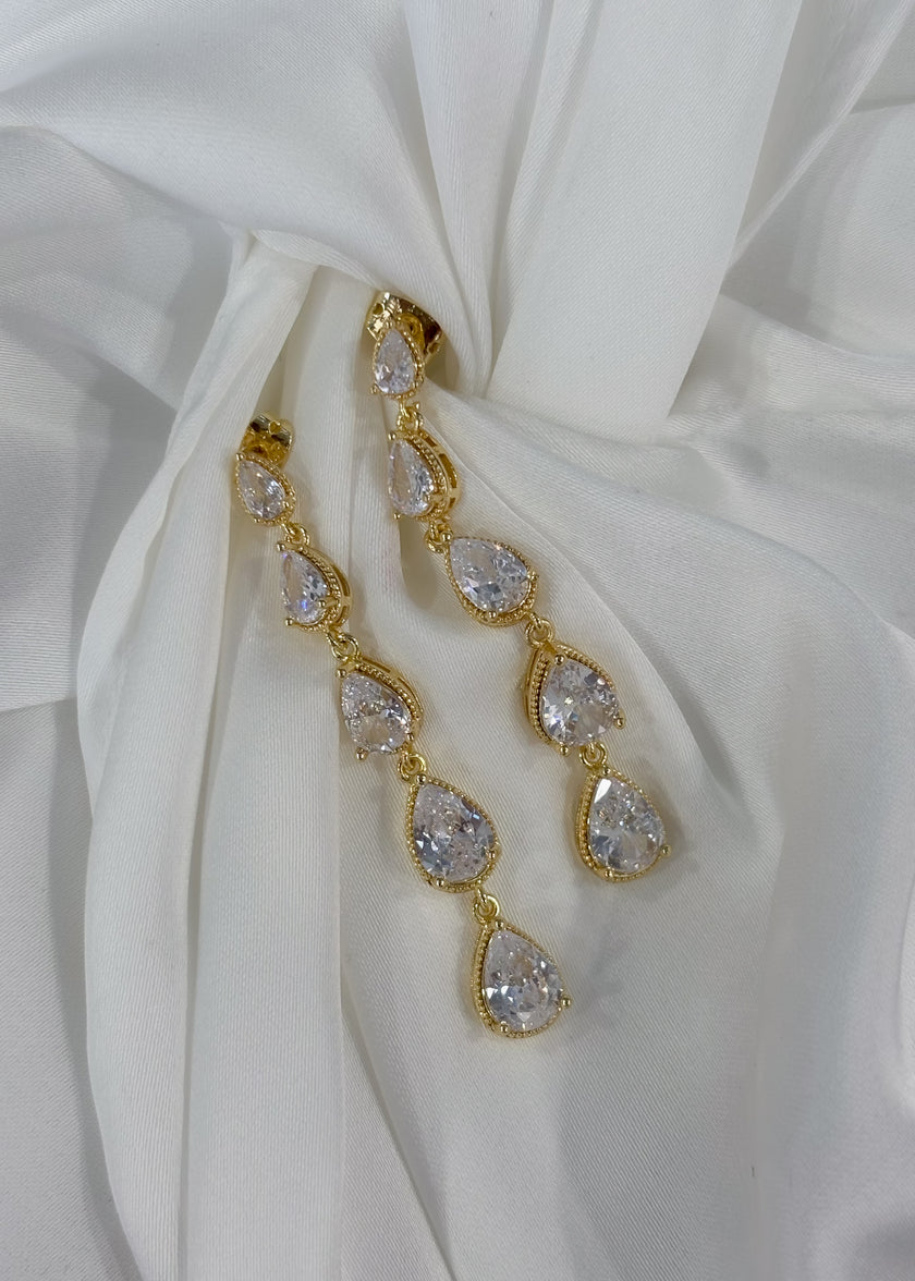 Aretes largos cristales gota