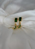 Aretes largos con luna verde