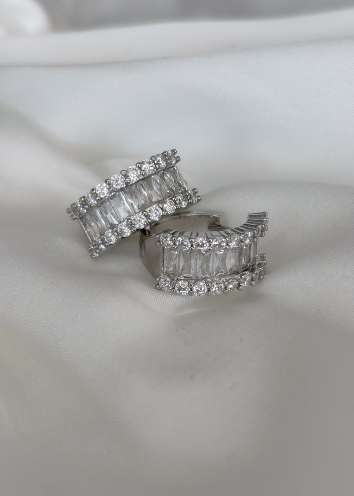 Arracadas plateadas con cristales