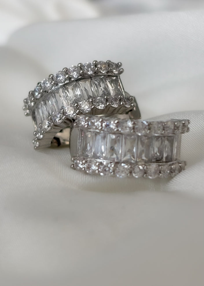 Arracadas plateadas con cristales