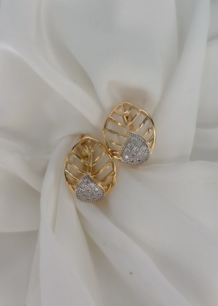 Arracada hoja con brillos