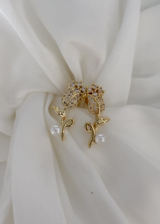 Aretes rosa con brillos y perlitas