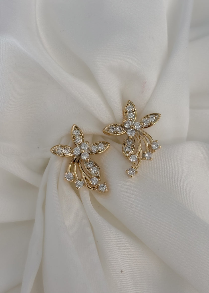 Aretes flor con brillos