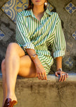 Conjunto blusa con short rayas blancas