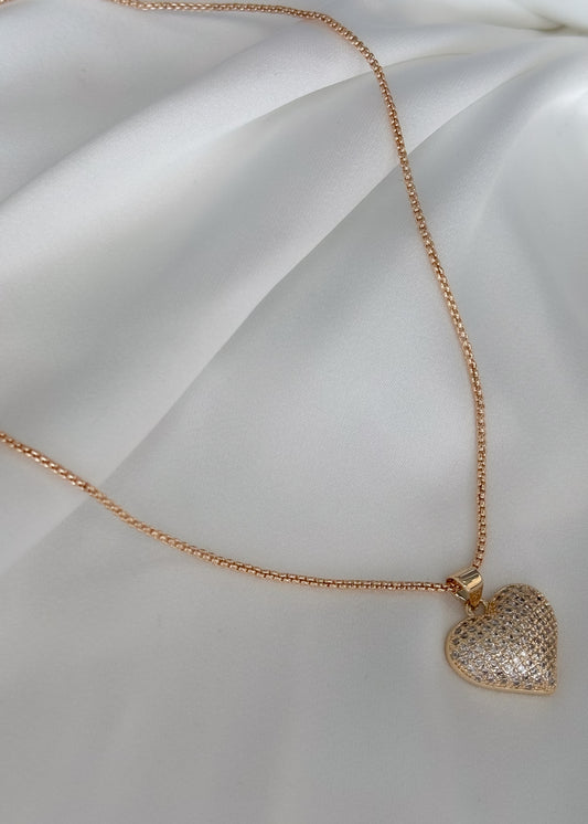 Collar con corazón