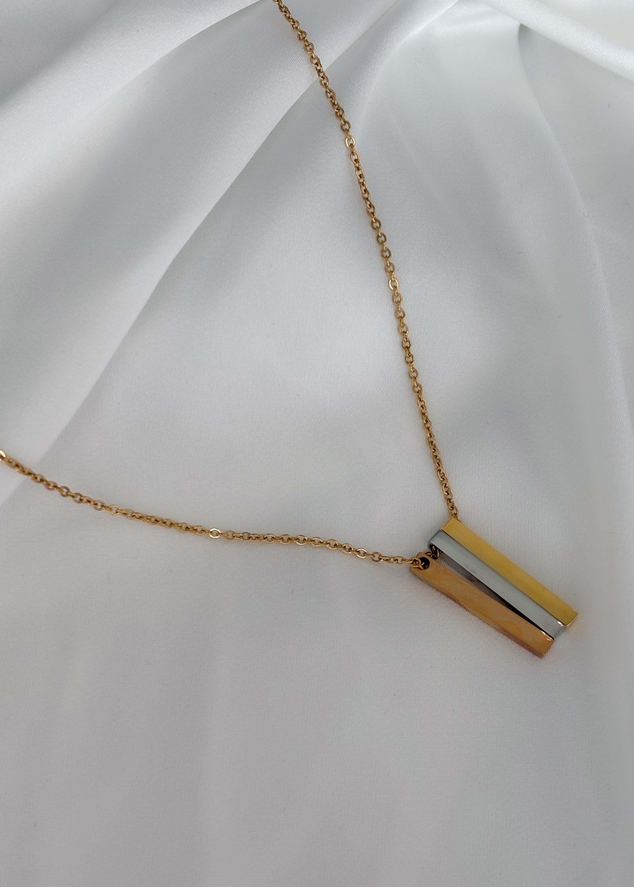 Collar barra