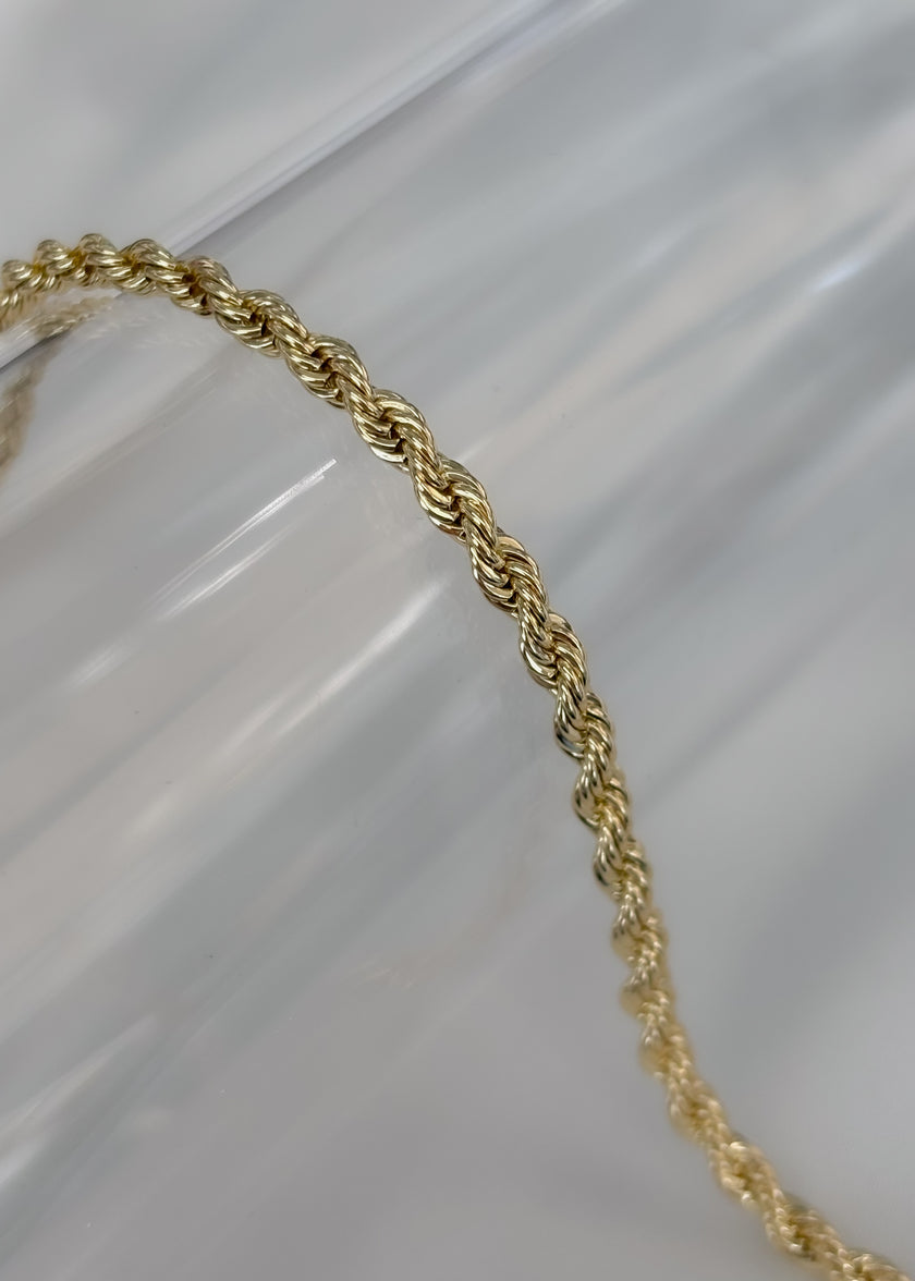 Pulsera torcida dorada