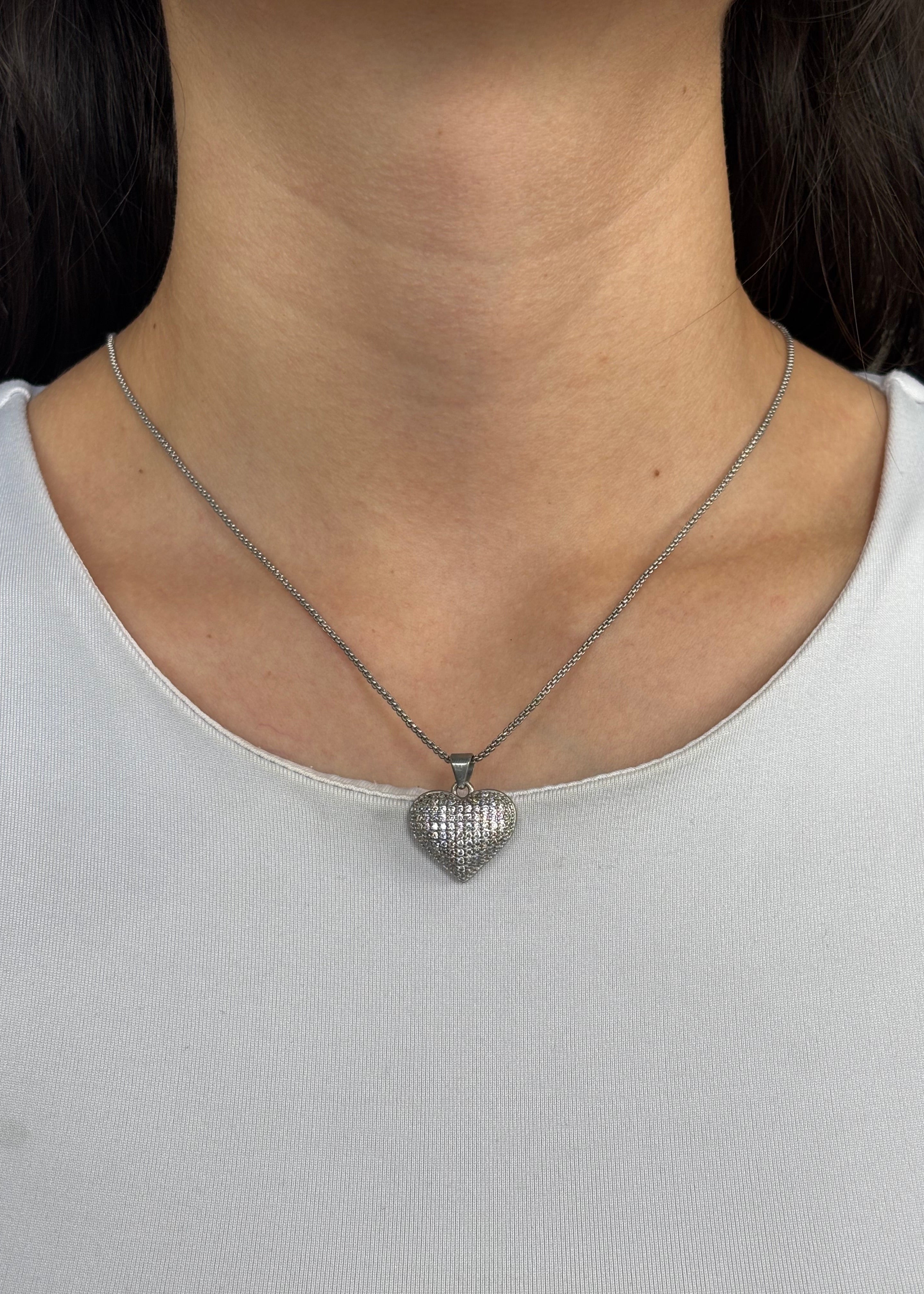 Collar con corazón