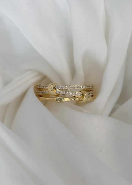Anillo triple linea con zirconias