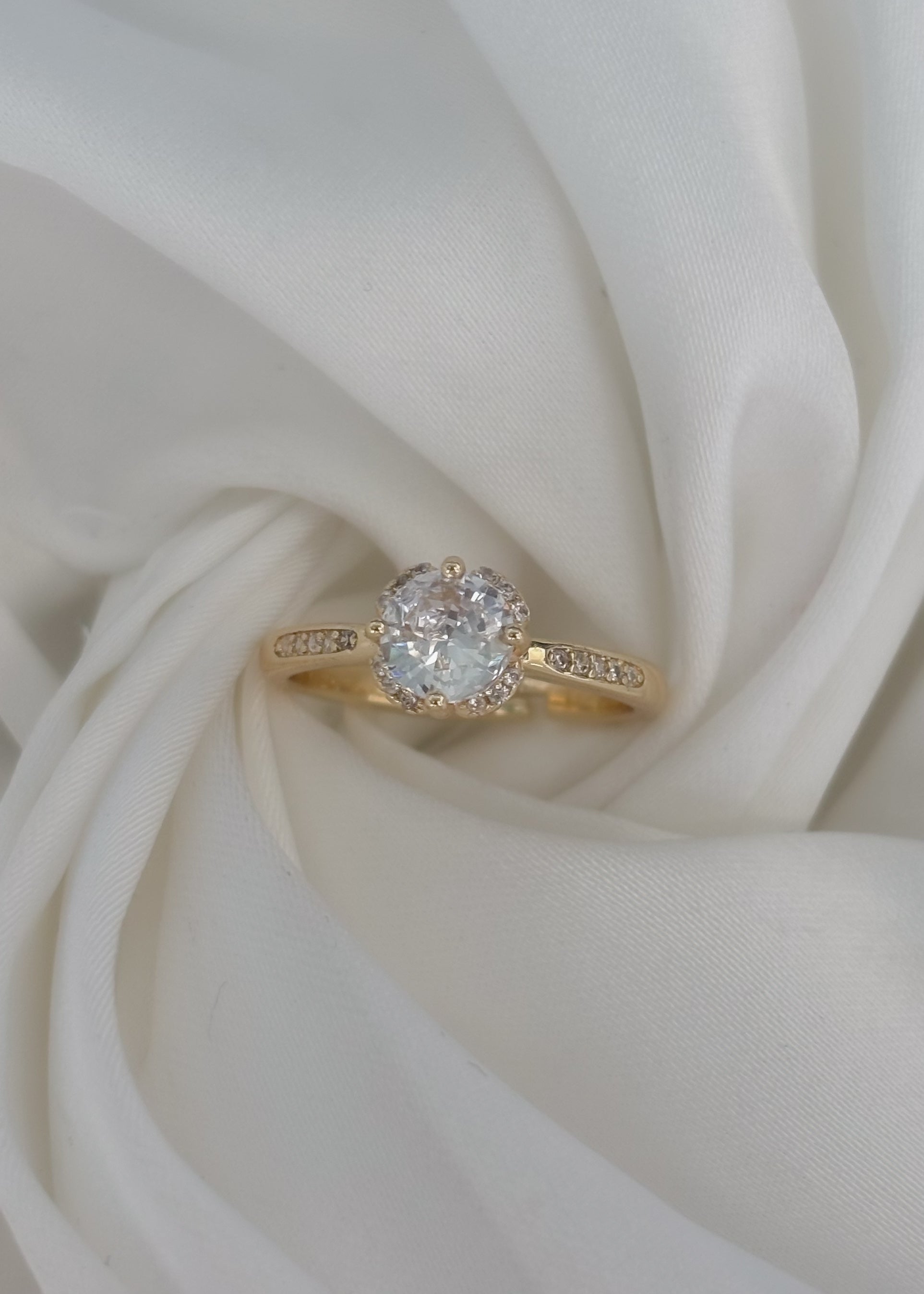 Anillo princesa brillo redondo