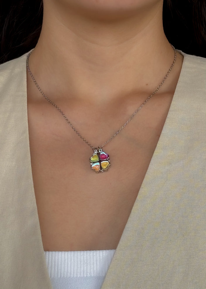 Collar trébol colores