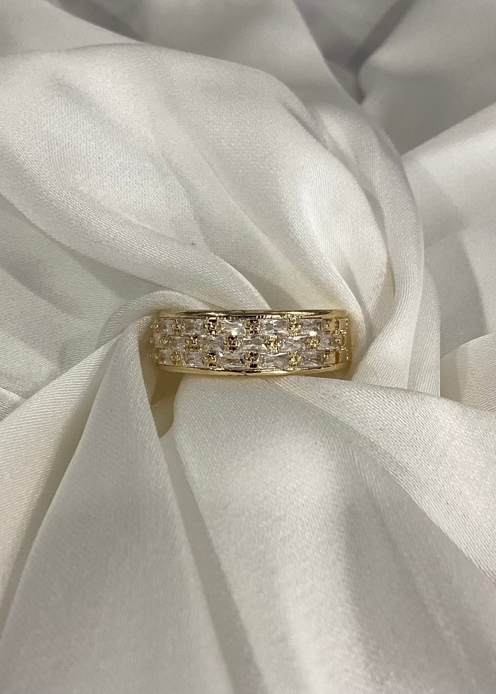Anillo chunky zirconias encapsuladas