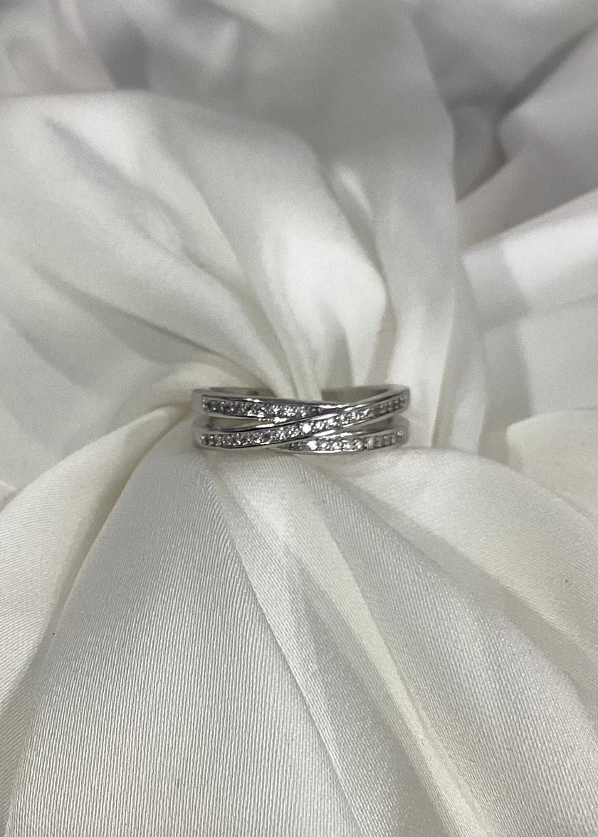 Anillo tres lineas entrelazadas