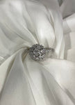 Anillo con esfera de zirconias