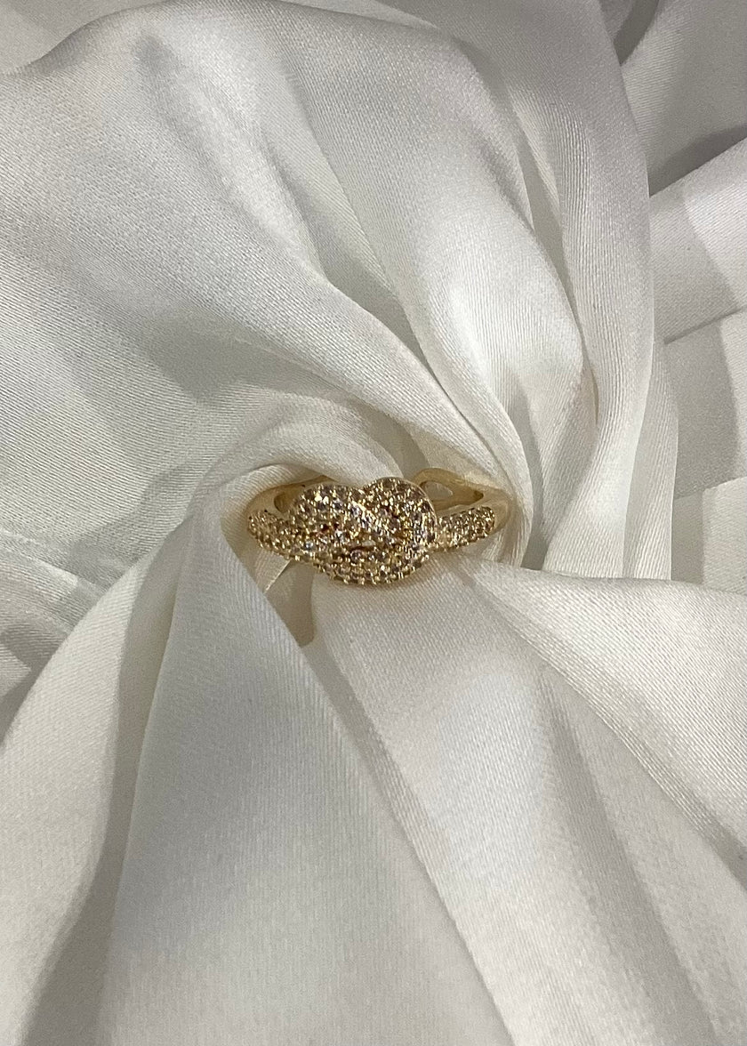 Anillo pretzel con brillos