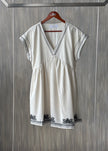 Vestido corto con tejido