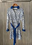 Vestido corto con cinto