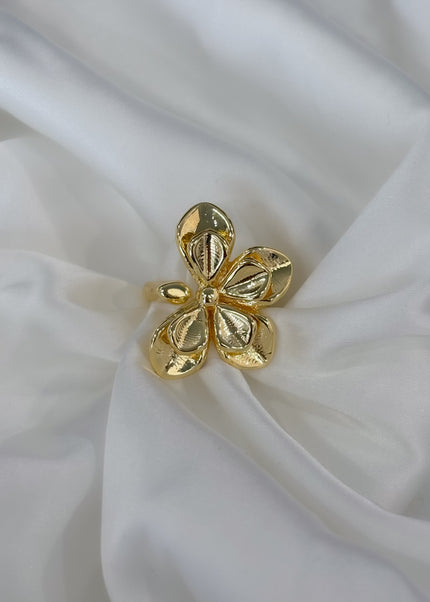 Anillo mariposa flor