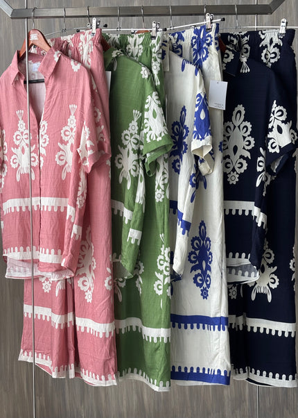 Conjunto blusa y pantalón grecas