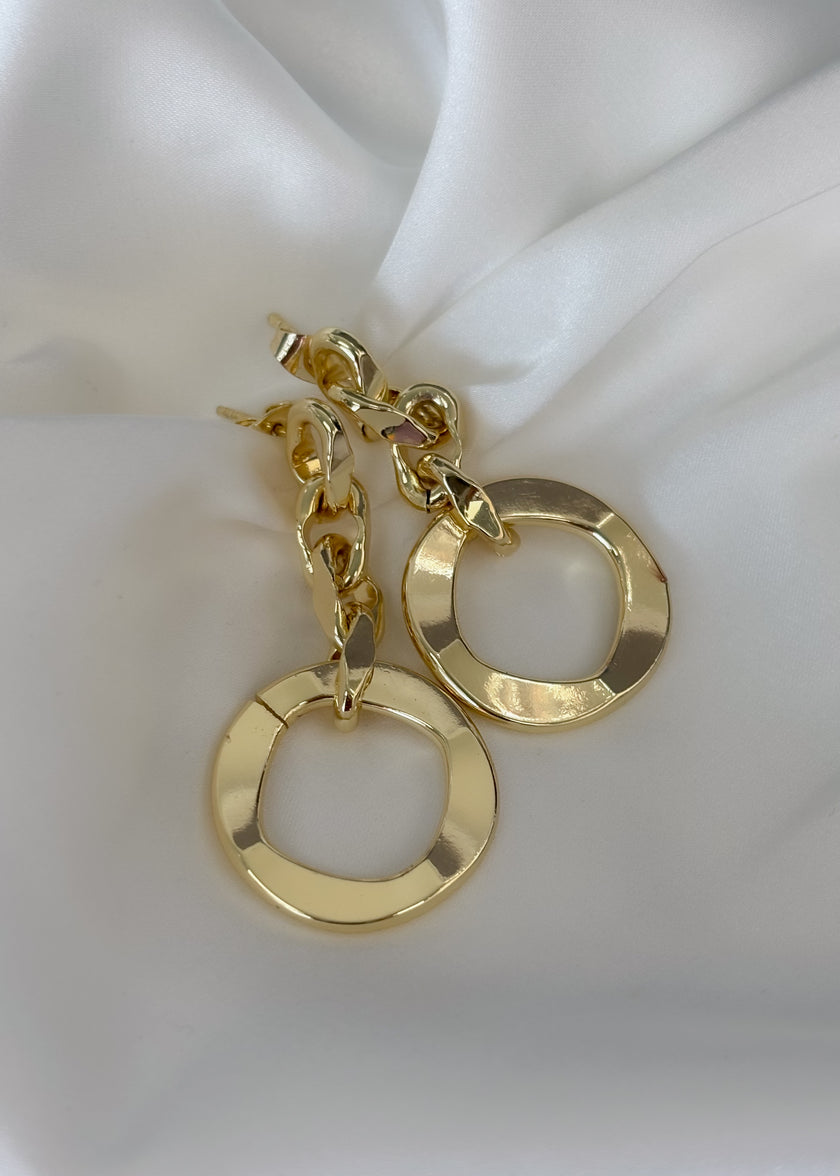 Arete largo cadena con círculo