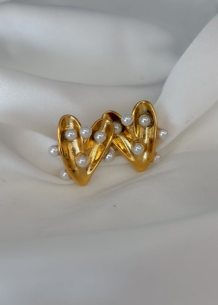 Arete corazón perla