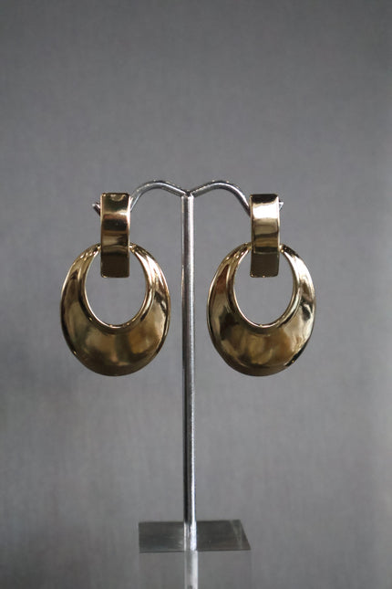 Arracada media luna con rectángulo