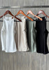 Blusa satinada con tirantes
