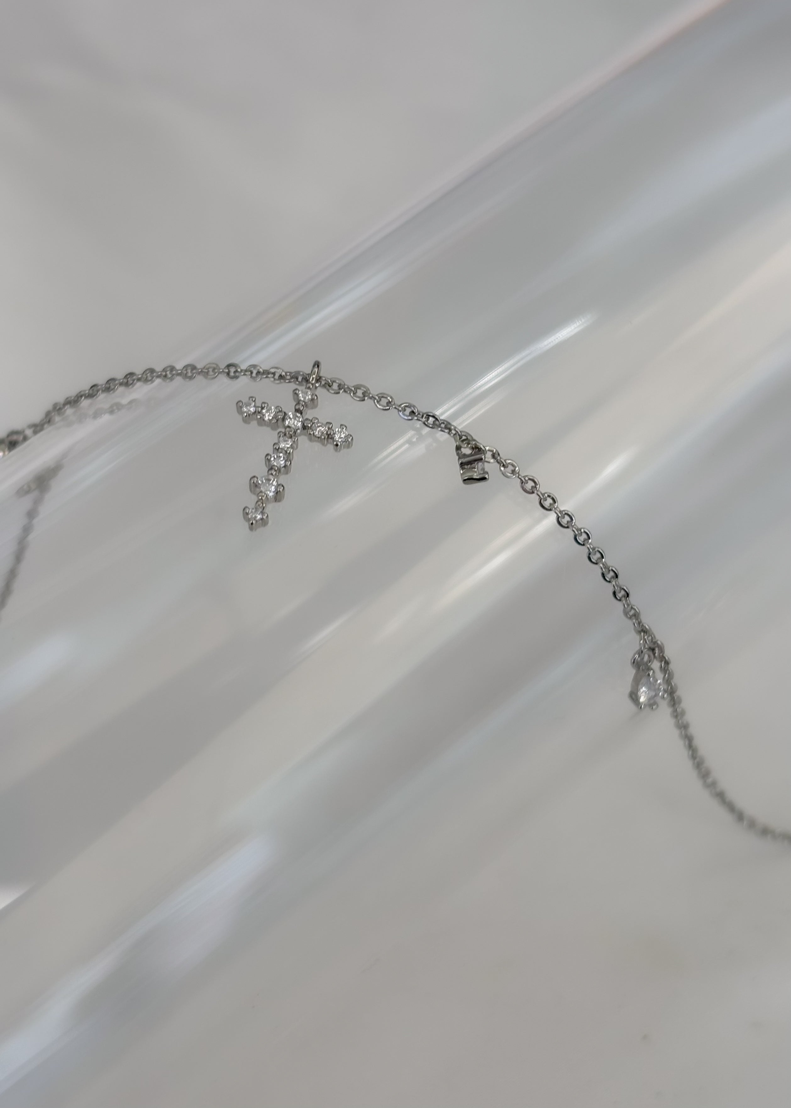 Pulsera cruz