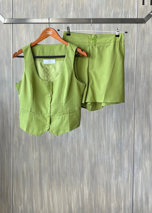 Conjunto chaleco y short