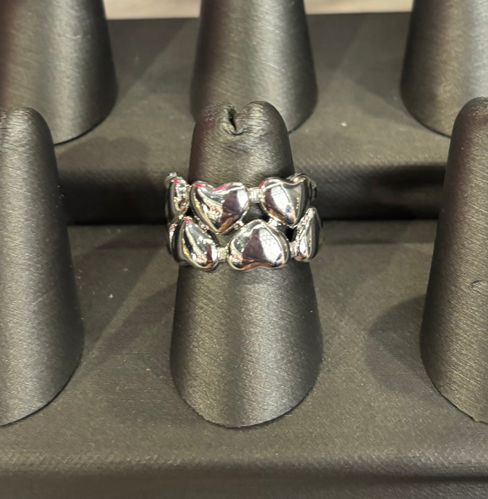 Anillo corazones plateado