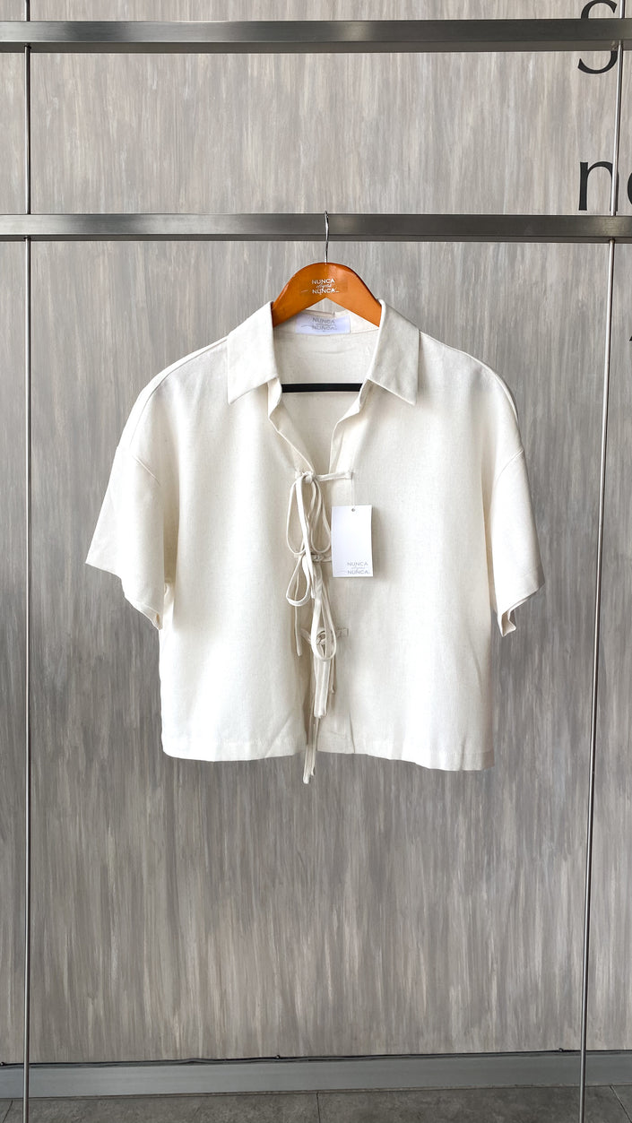 Camisa con lazos