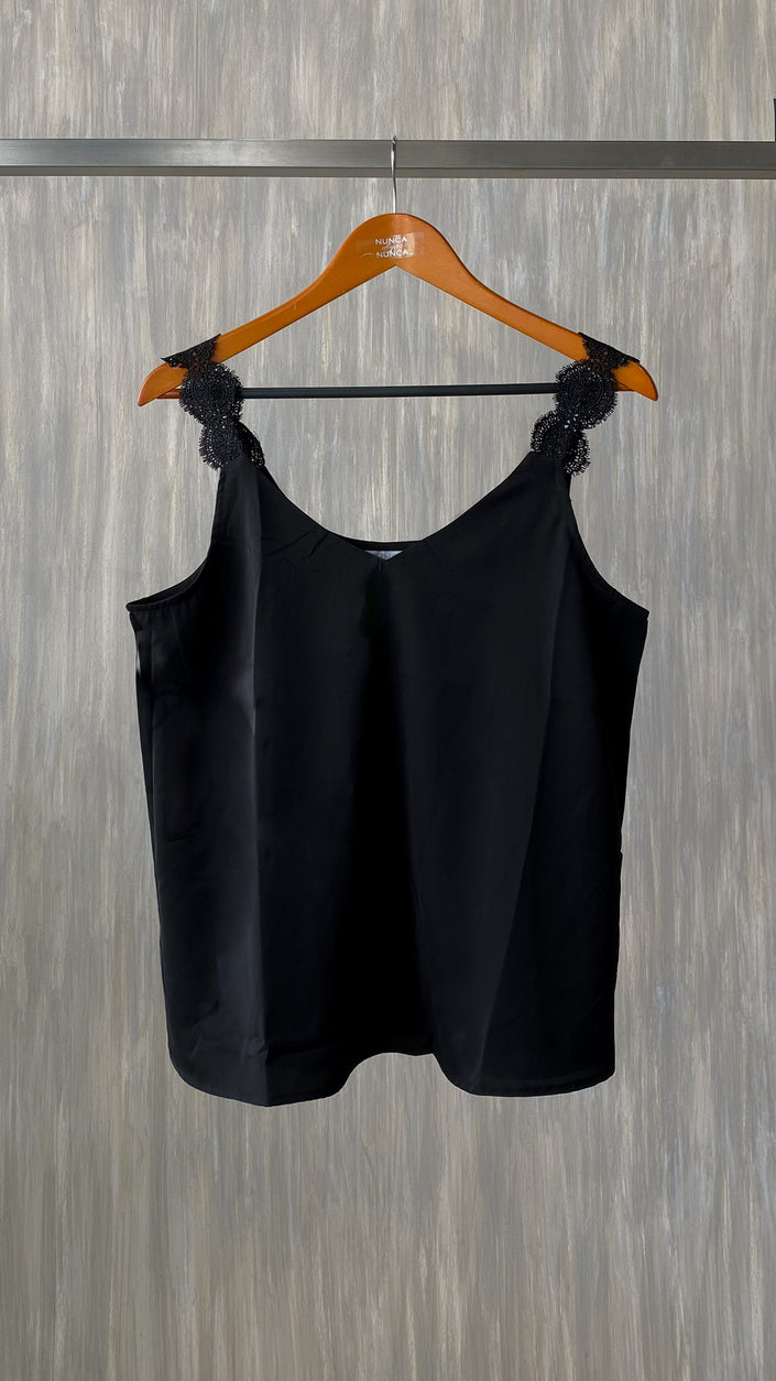 Blusa de tirantes encaje