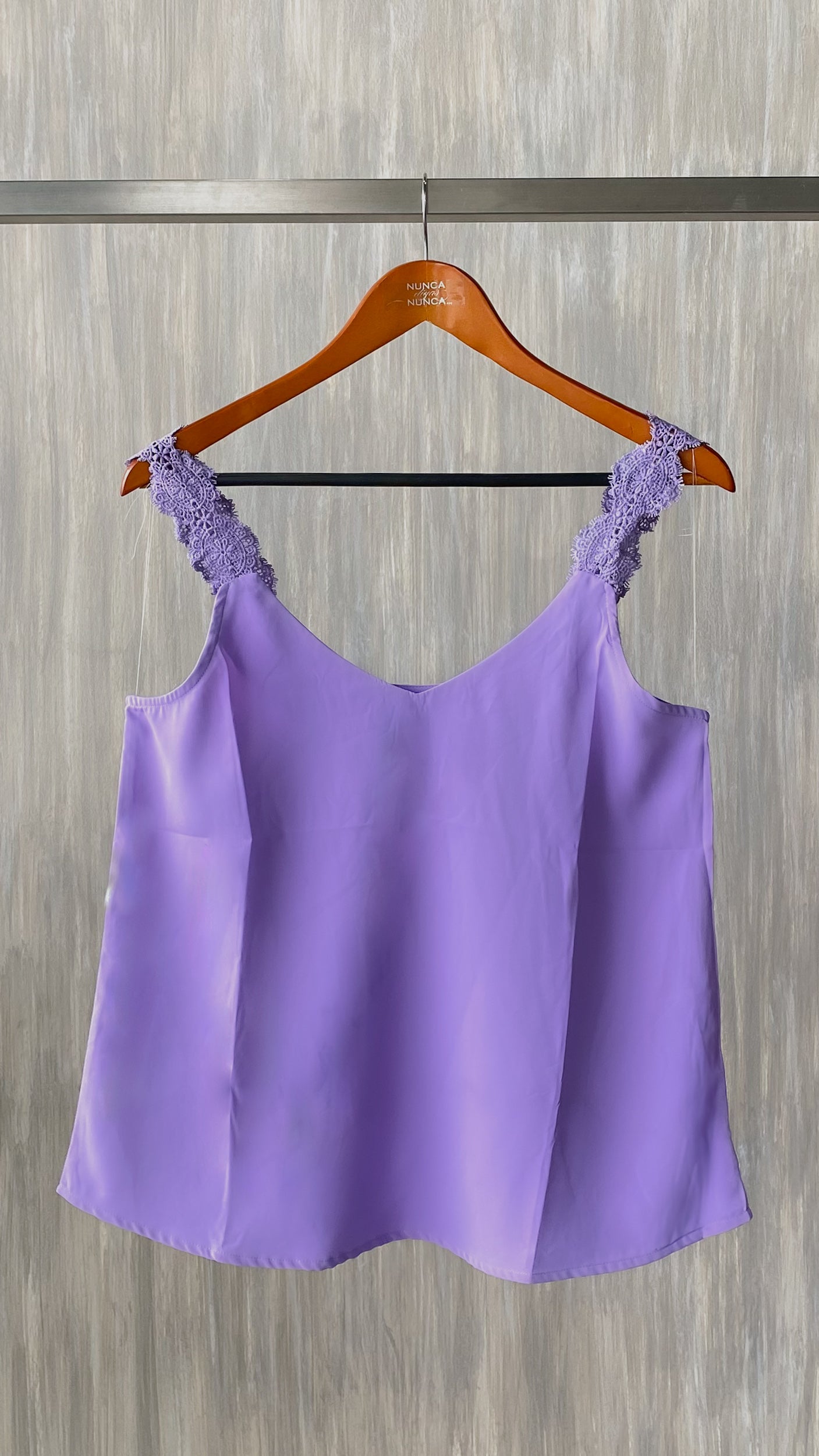 Blusa de tirantes encaje