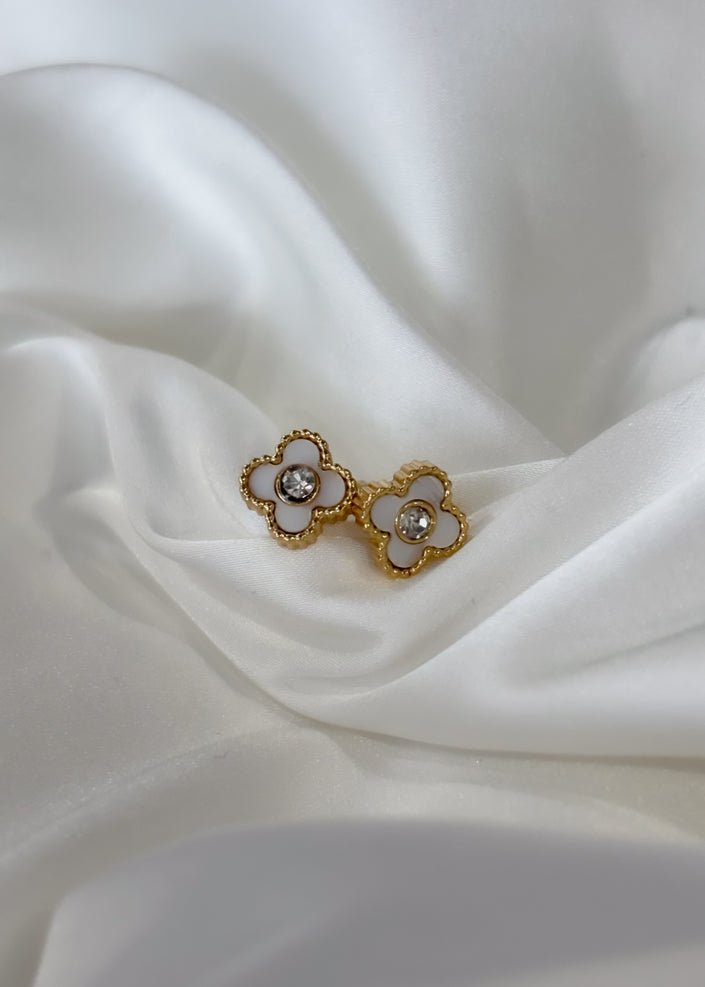 Aretes trébol con brillo