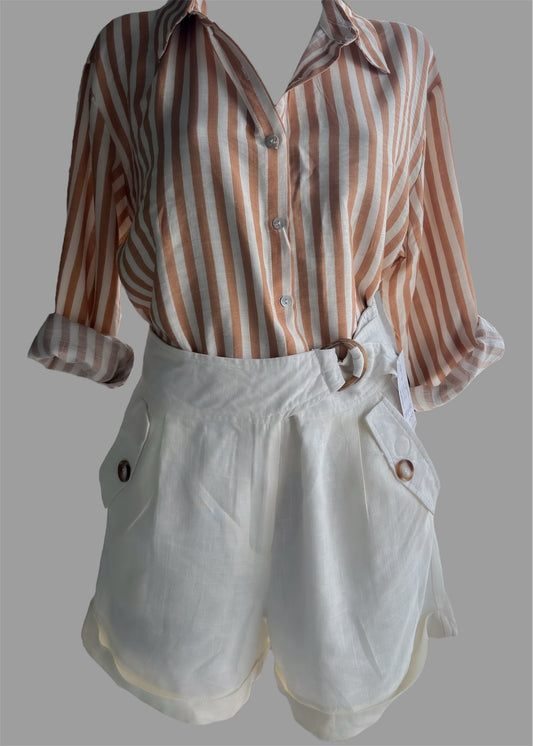 Conjunto camisa rayas y short de lino blanco