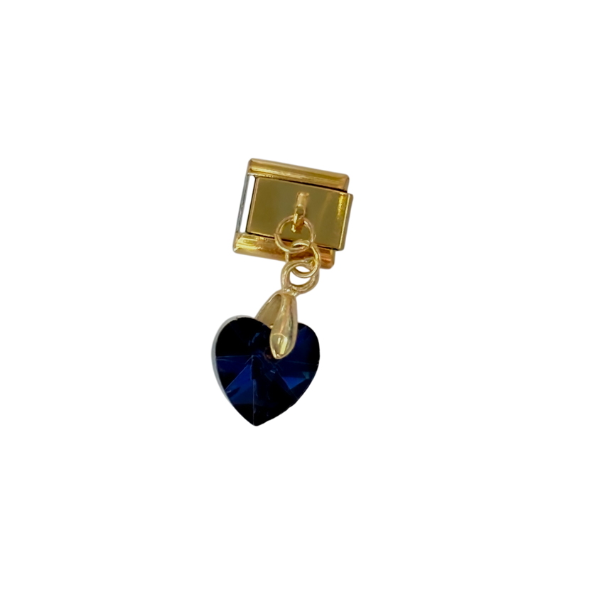 Charm con dije piedra corazón