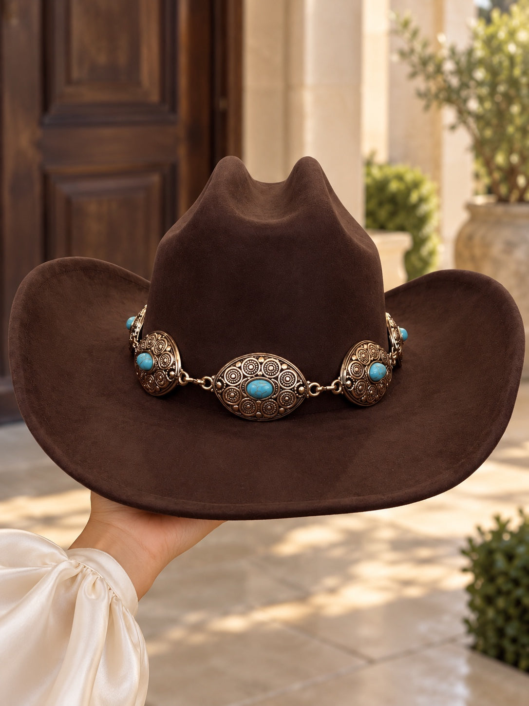 Sombrero western chocolate con detalles turquesa