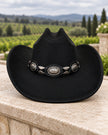 Sombrero western negro con medallones ovalados plateados